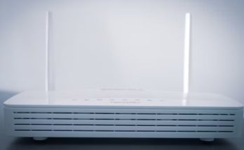 La luz PON del router parpadea